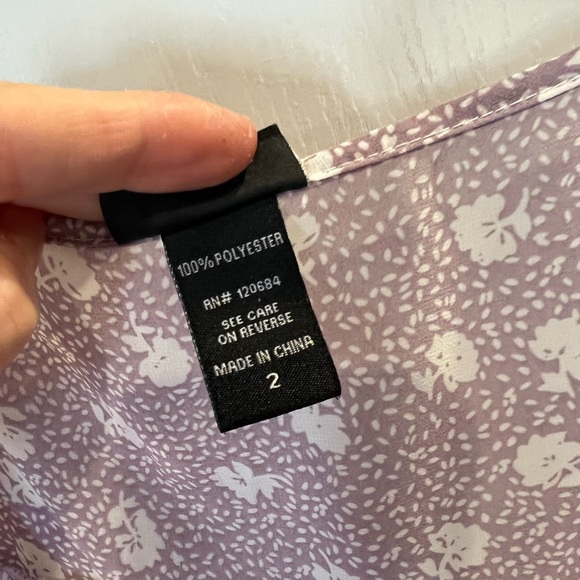 Torrid sleeveless blouse. EUC. Plus size 2 - Picture 4 of 5